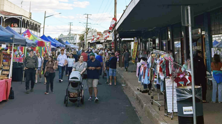 Image from the 2025 Canowindra Christmas Street Party.